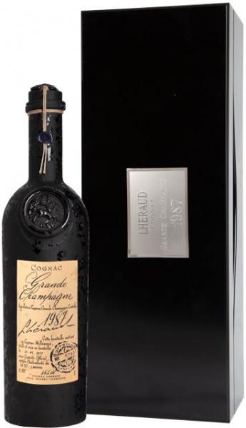 Коньяк Lheraud Cognac 1987 Grande Champagne 0.7 – Леро Коньяк Гранд Шампань 1987 0.7 в подарочной деревянной упаковке