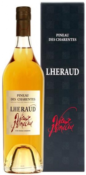 Мистель Lheraud Pineau Vieux 15 years 0.75 gift pack – Леро Пино Вье 15 лет 0.75 л в подарочной упаковке
